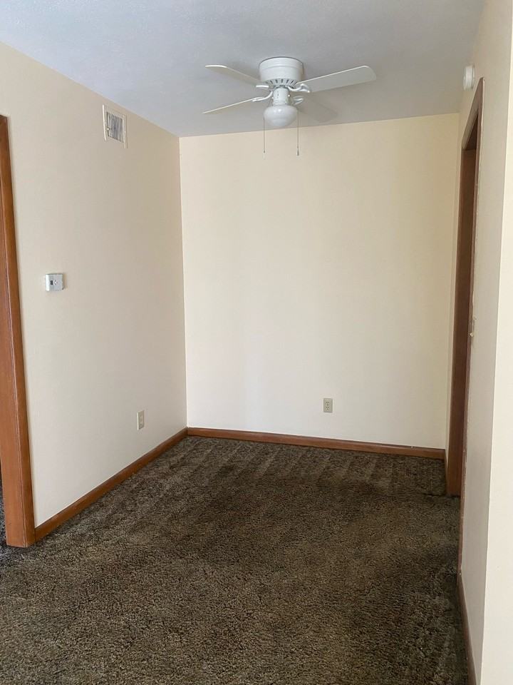 1257 E Elm St #303 - Photo 4 of 10