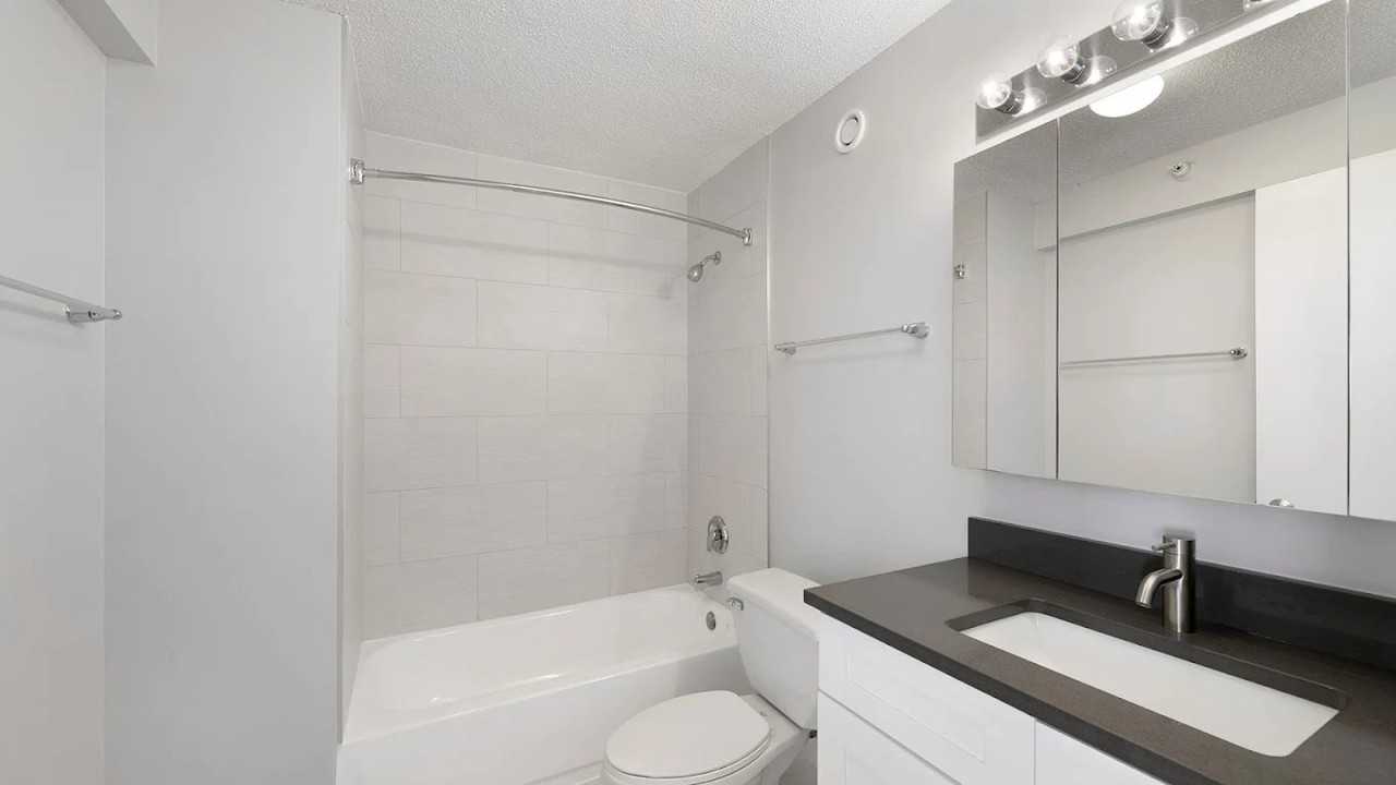 12 W Grand Ave - Photo 5 of 16