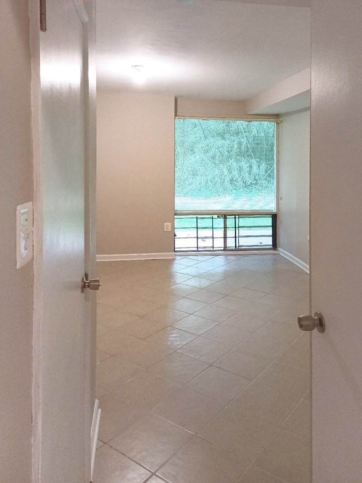 566 Wilson Bridge Dr #A1 - Photo 5 of 18