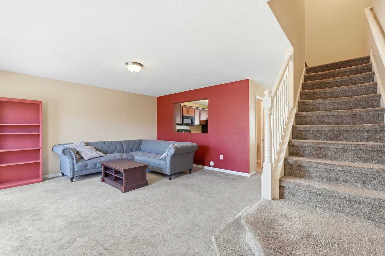 174 W Finlay Dr - Photo 3 of 15