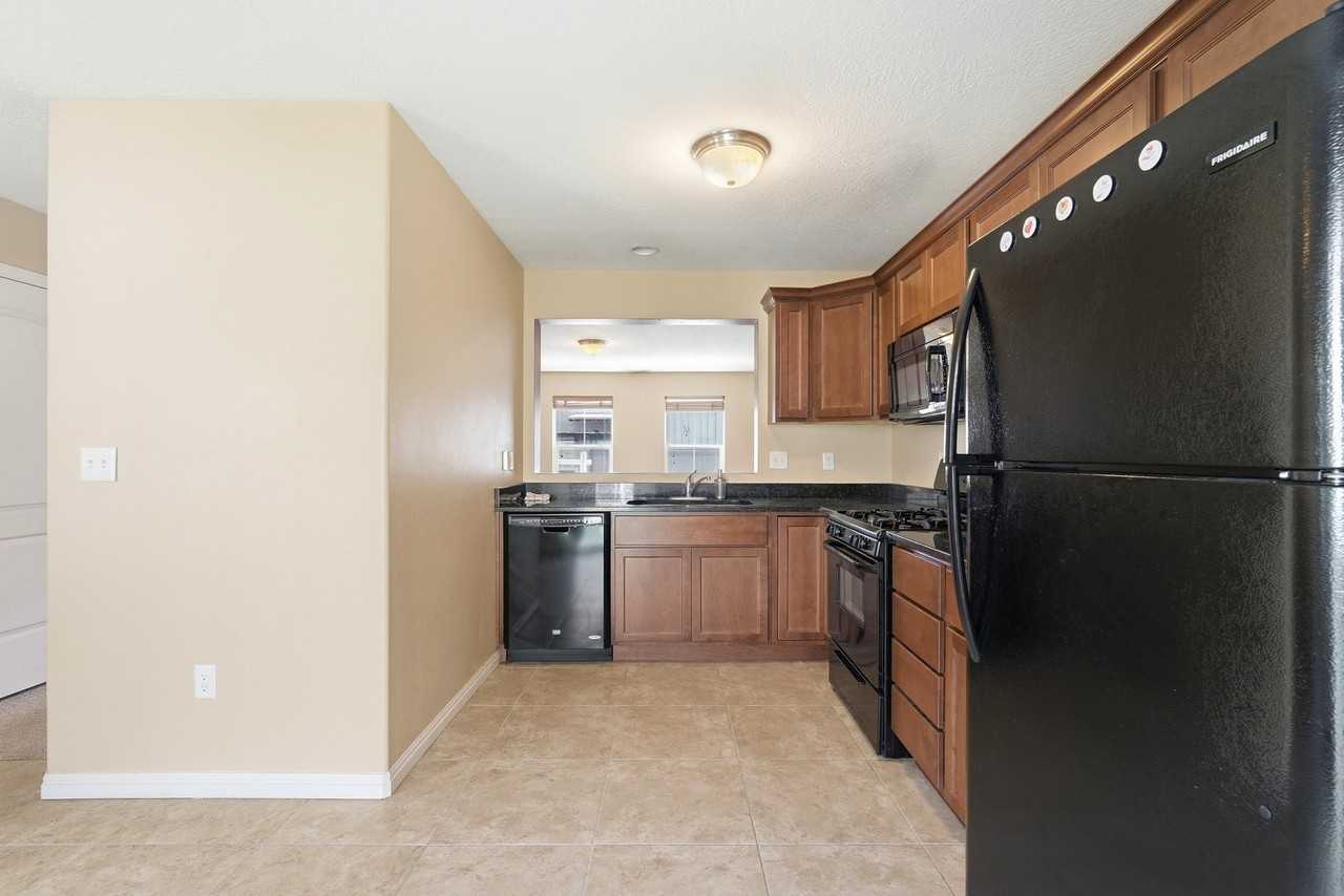 174 W Finlay Dr - Photo 5 of 15