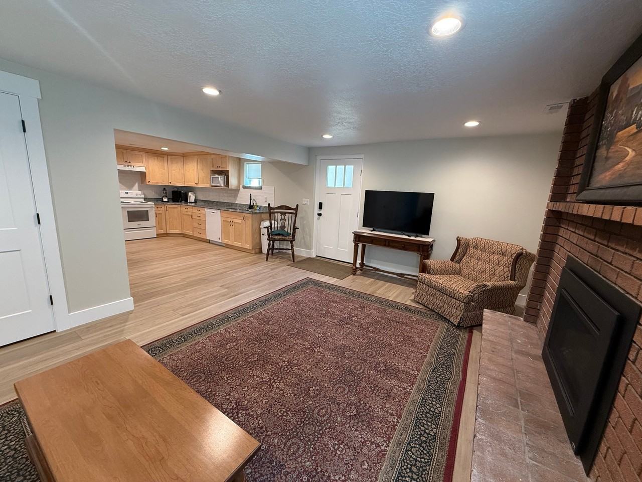 6512 S Rodeo Ln - Photo 2 of 7
