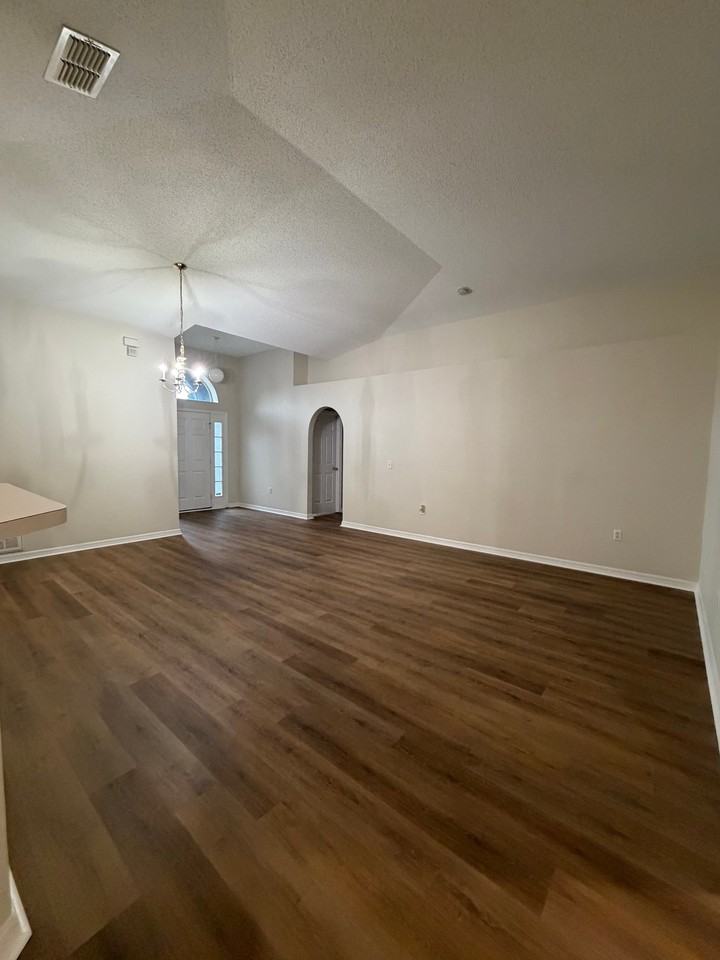 3226 Sedona Trl - Photo 7 of 43
