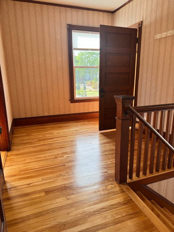 42 Powsland St - Photo 2 of 13