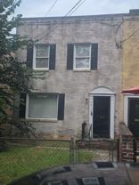 4212 Clay St Ne - Photo 1 of 1