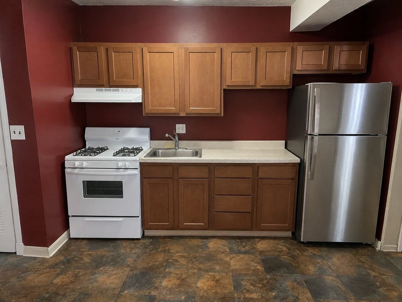 4212 Clay St Ne - Photo 4 of 20