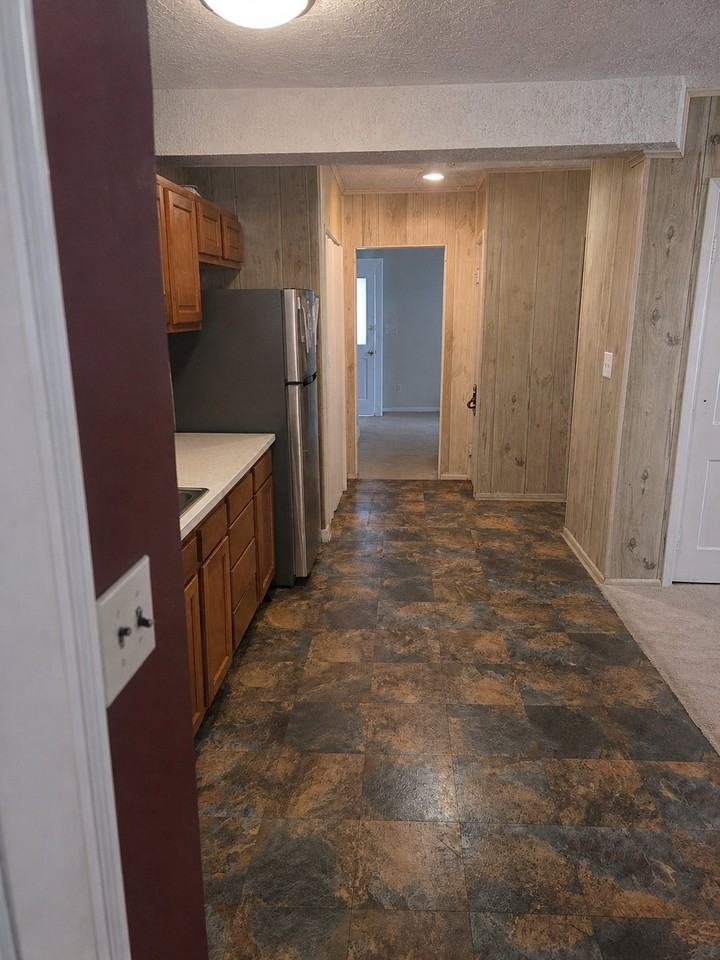 4212 Clay St Ne - Photo 6 of 20