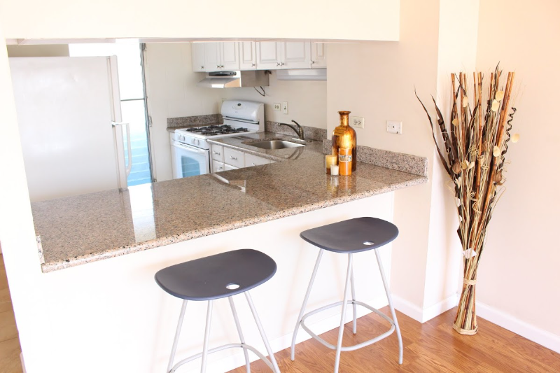 2630 Kapiolani Blvd - Photo 2 of 8