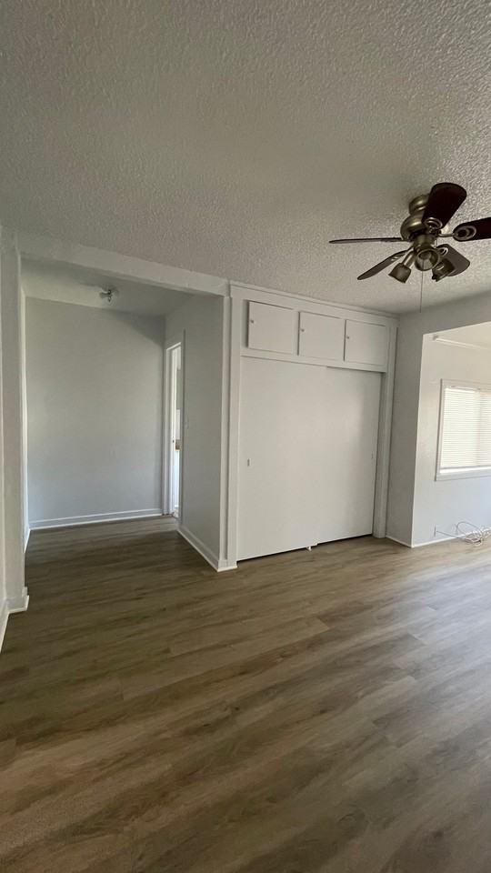 317 E Franklin Ave - Photo 2 of 13