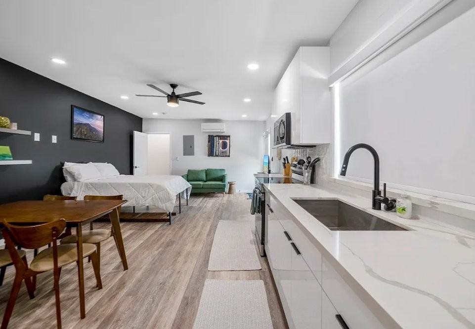 527 Iliaina St - Photo 4 of 7