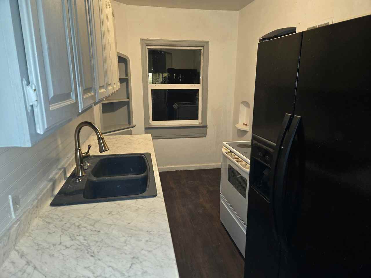 800 12th Ave #800 - Photo 2 of 9