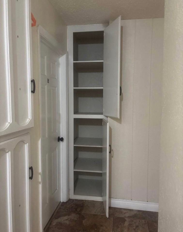 21355 Webster Ave #B - Photo 7 of 12