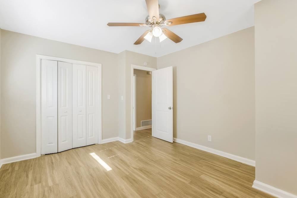 2966 Sylvan Rd - Photo 6 of 10