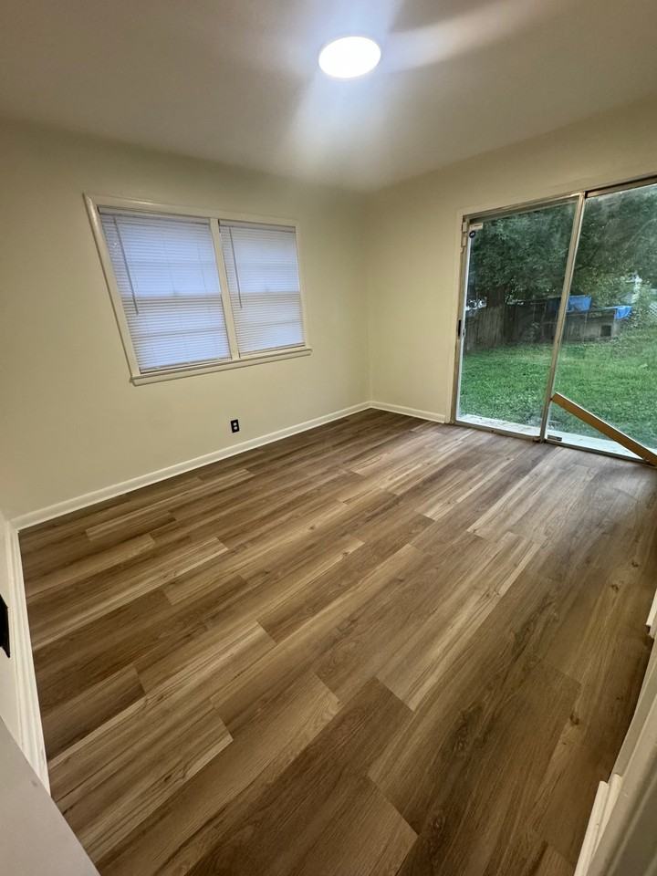 6012 N 39th St - Photo 4 of 16