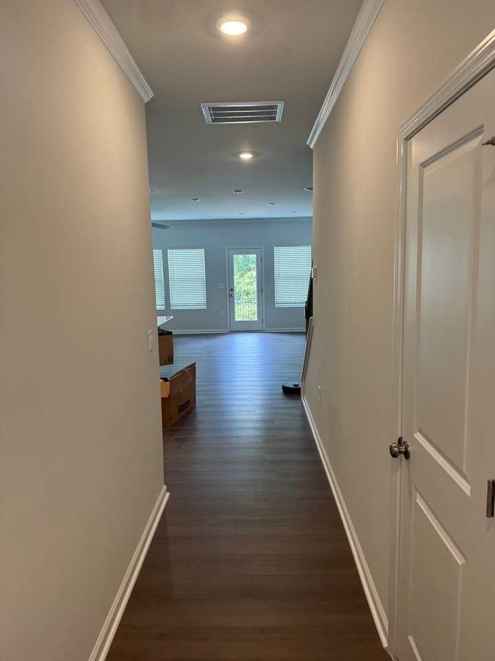 275 Peebles Dr - Photo 2 of 18
