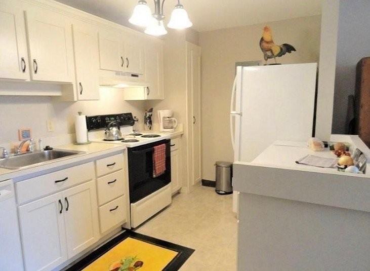 16A Mayberry Dr #11 - Photo 2 of 4
