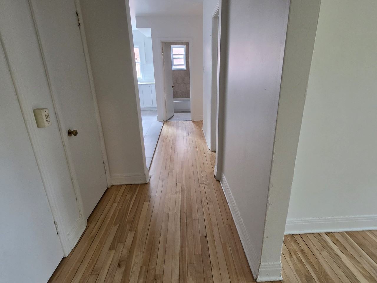 1475 Rue Poirier #8 — photo 2