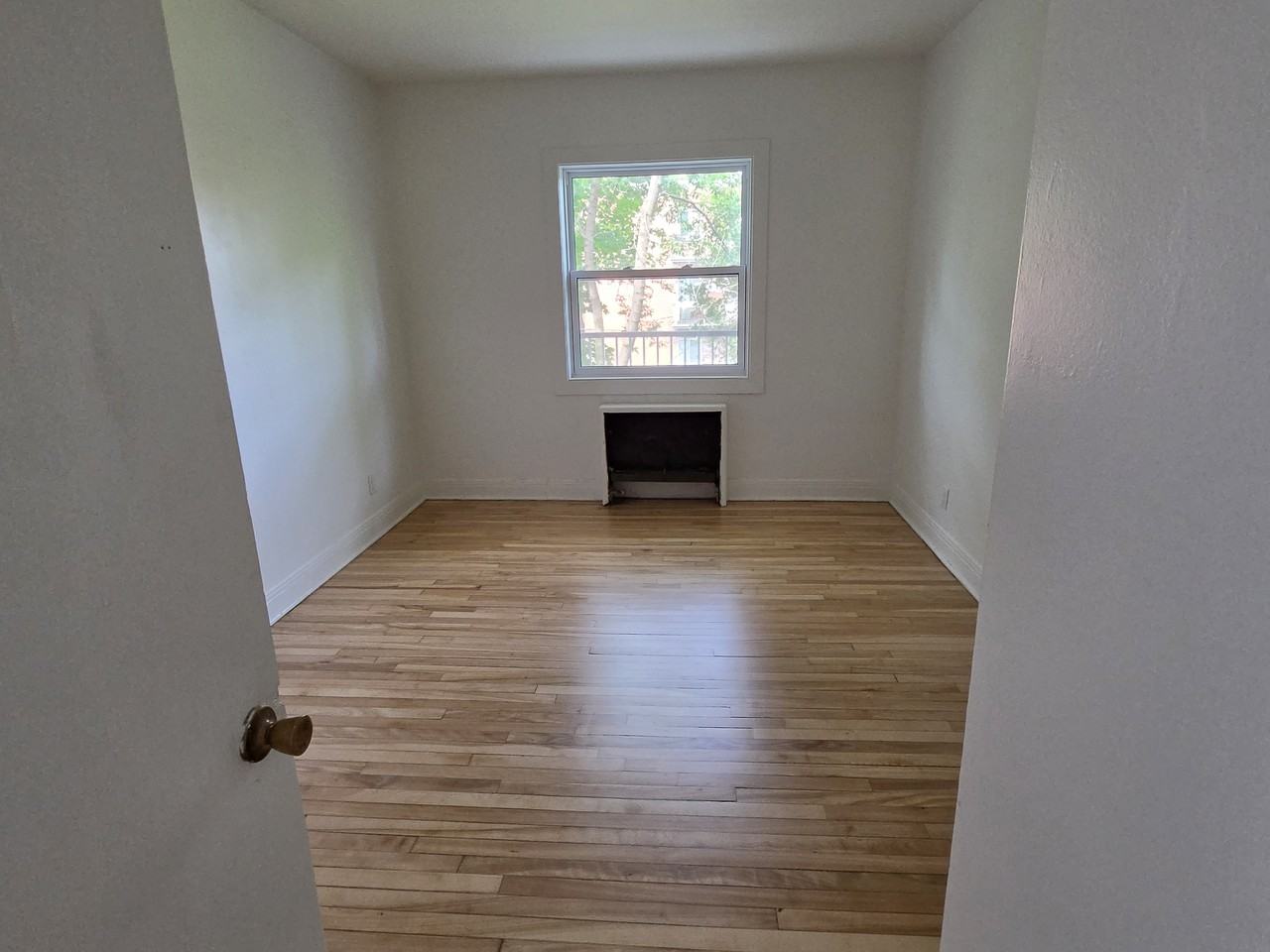 1475 Rue Poirier #8 - Photo 4 of 8