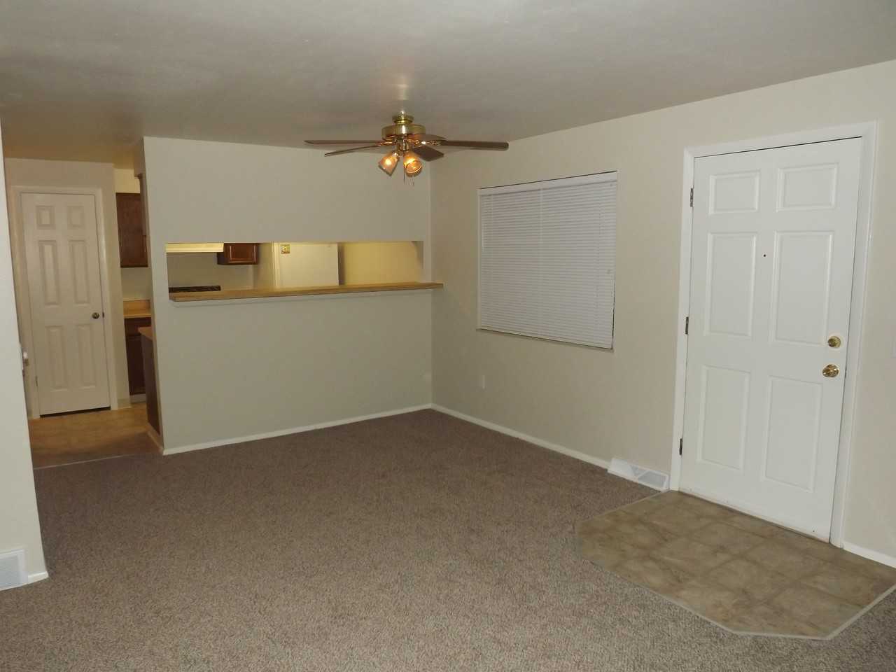7700 W Glasgow Pl #5D - Photo 2 of 11