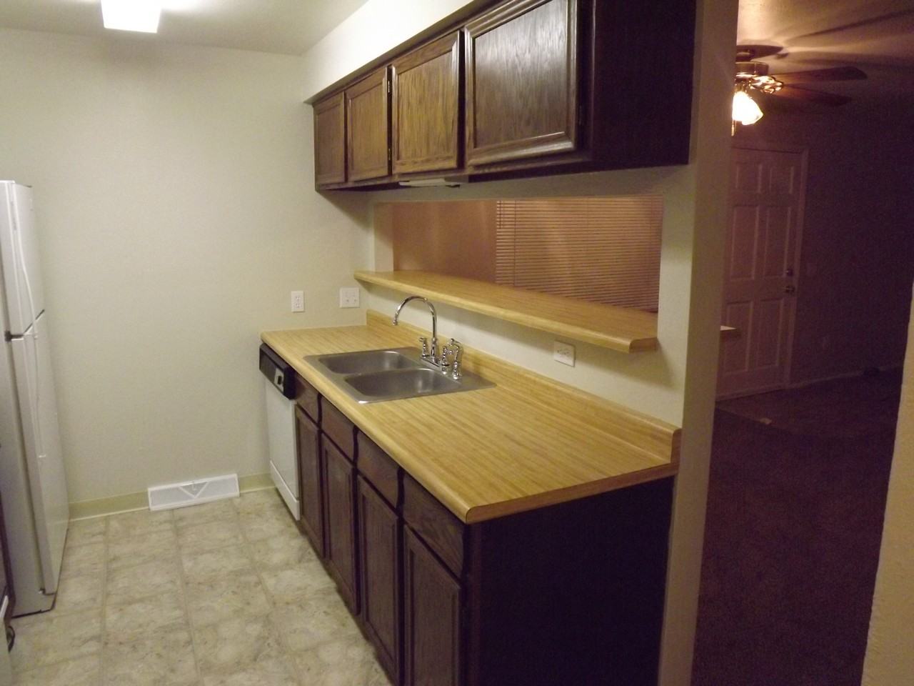7700 W Glasgow Pl #5D - Photo 4 of 11