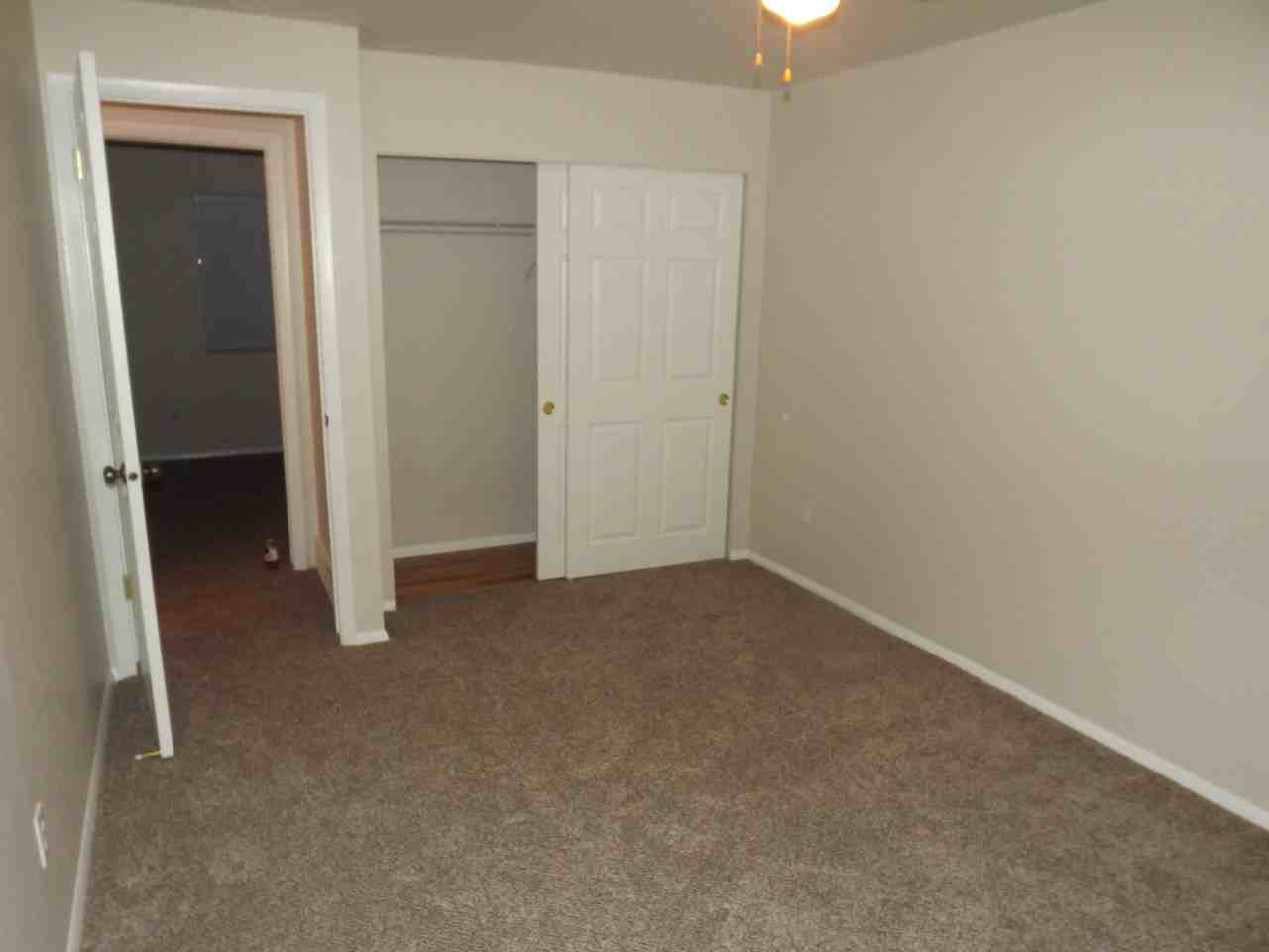 7700 W Glasgow Pl #5D - Photo 7 of 11