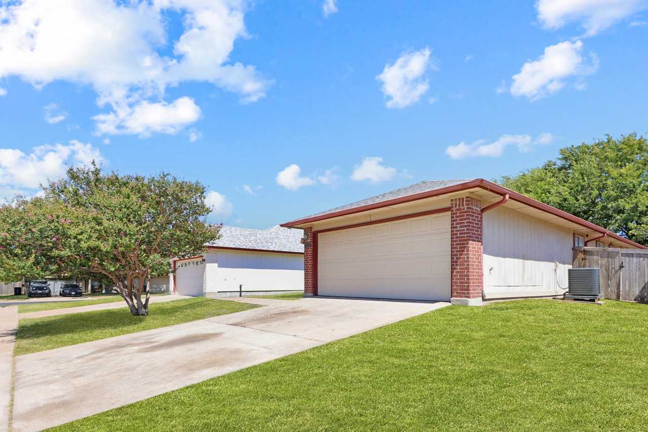 2203 Garrett Dr #NA - Photo 3 of 22
