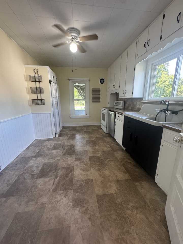 6231 Bristol Rd #NA - Photo 4 of 15