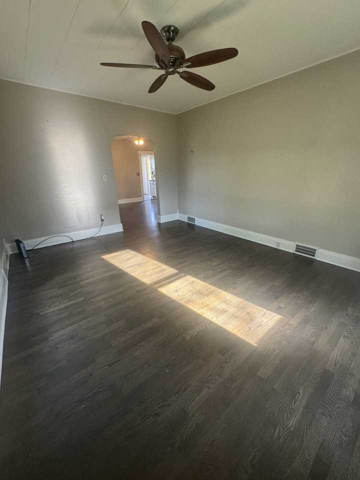 6231 Bristol Rd #NA - Photo 7 of 15