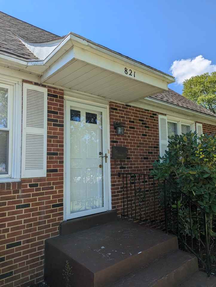 821 Kenyon Ln #NA - Photo 4 of 30
