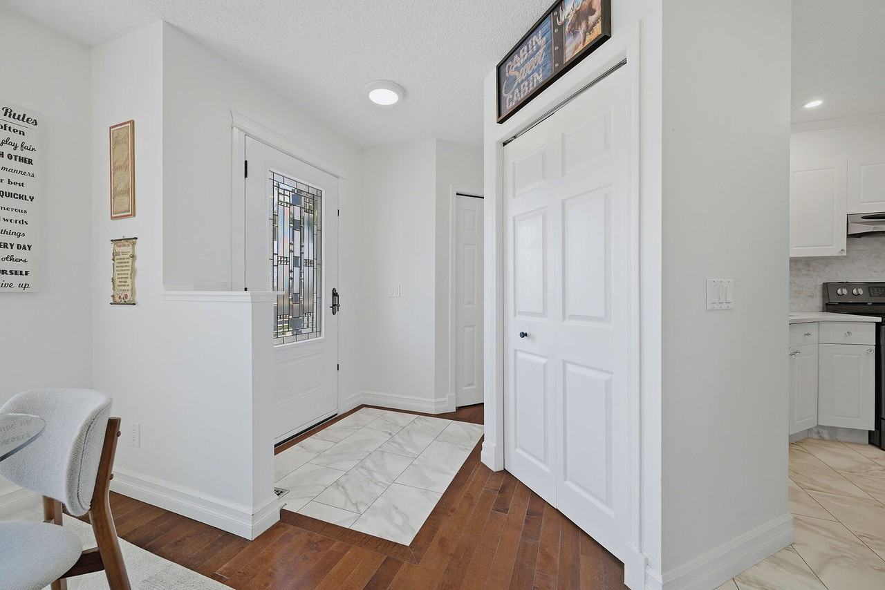 55 Ross Pl - Photo 5 of 17