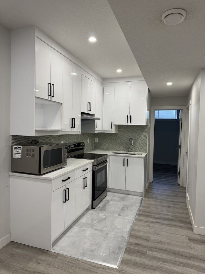 12 Amblefield Ave Nw - Photo 5 of 17