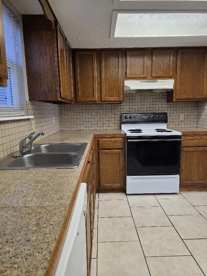 719 Beverly Ln - Photo 5 of 11