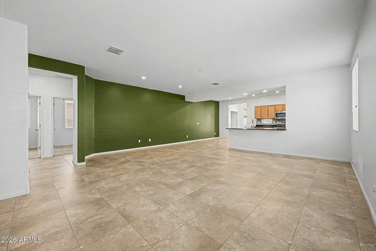 3514 E Cowboy Cove Trl - Photo 4 of 32