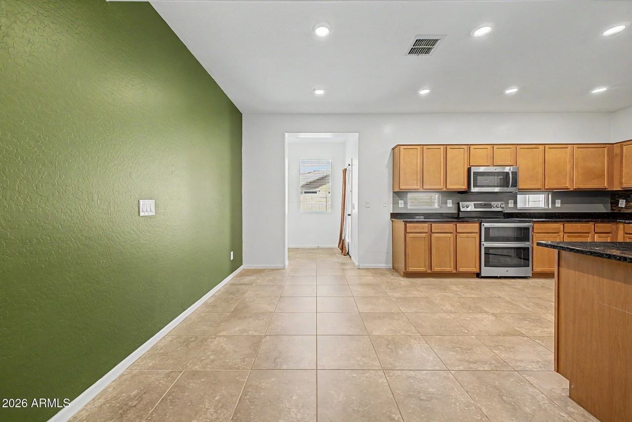 3514 E Cowboy Cove Trl - Photo 7 of 32