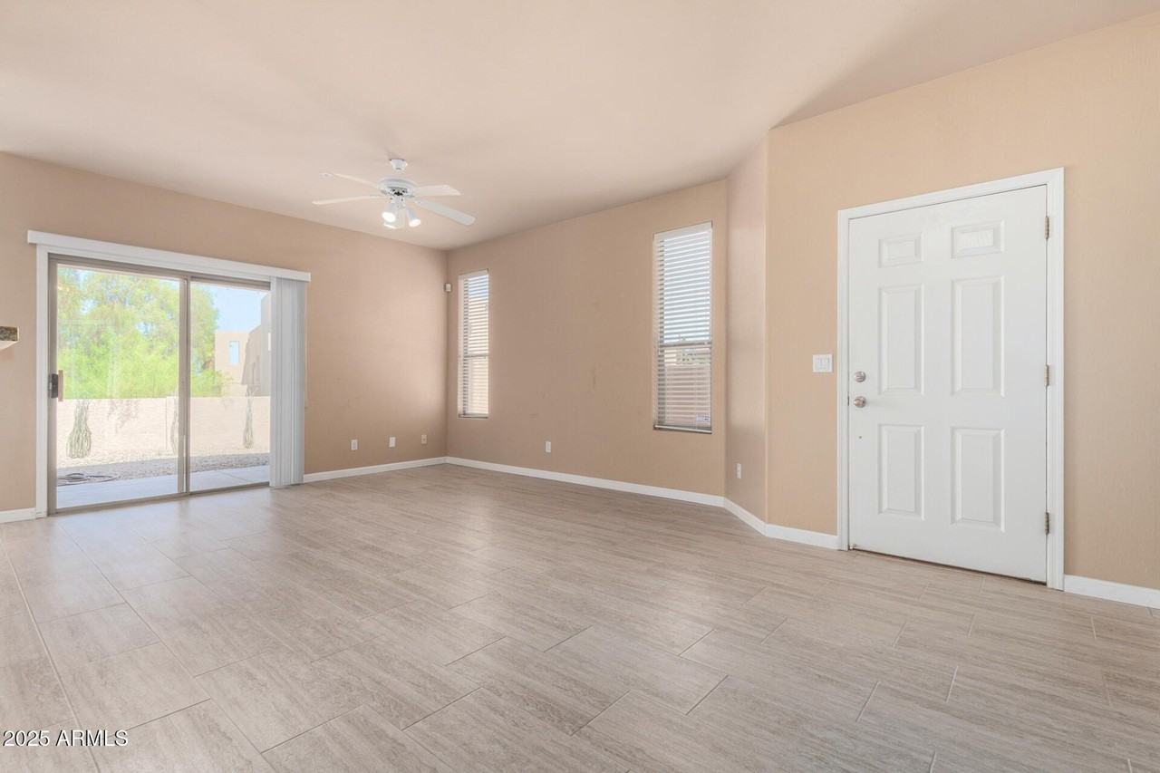 12011 N Fountain Hills Blvd #A - Photo 6 of 34