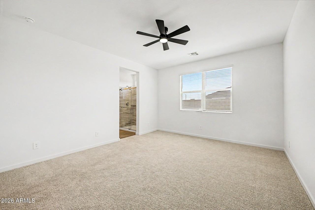 15803 W Cottontail Ln - Photo 5 of 27