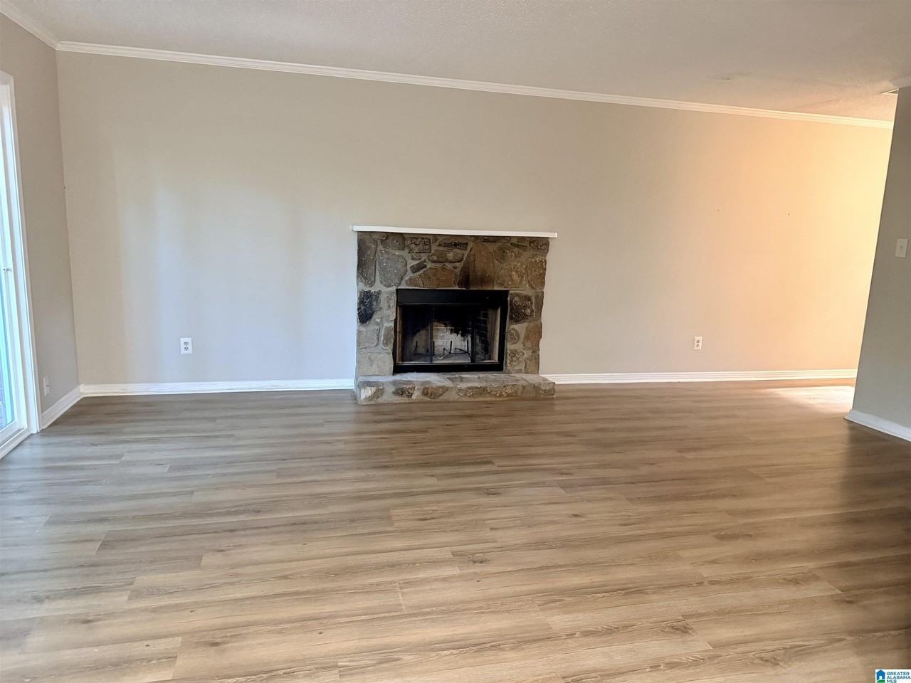 313 Heath Dr #313 - Photo 3 of 16