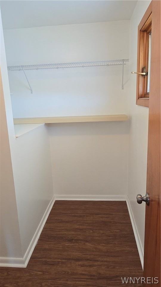 525 Huxley Dr - Photo 5 of 13