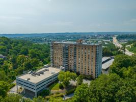 featured image of 1131 Stringers Ridge Rd #11E