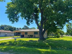 1233 Baywood Ln - Photo 1 of 1