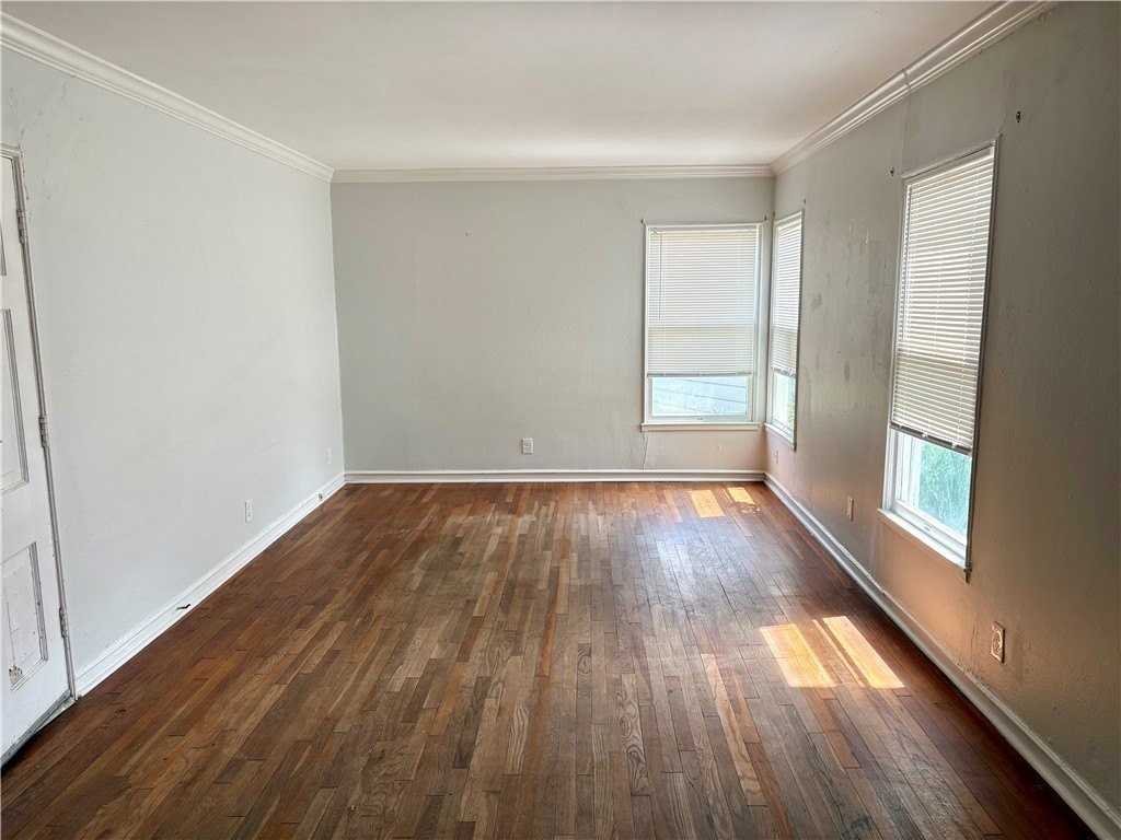 253 Oleander Ave #2 - Photo 3 of 10