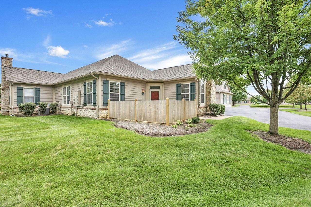 7465 Red Maple Pl - Photo 2 of 29