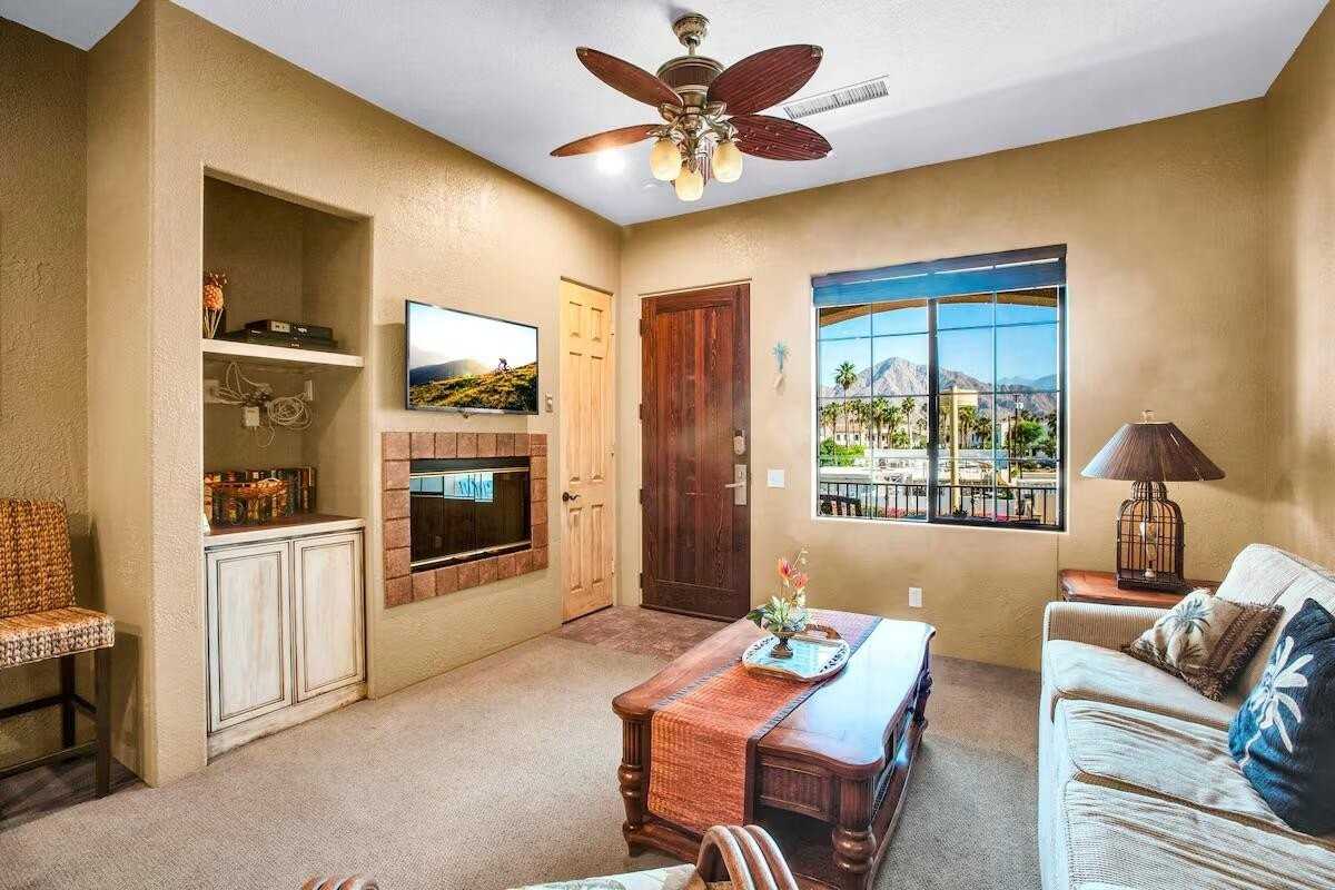 50700 Santa Rosa Plz #5 - Photo 3 of 11