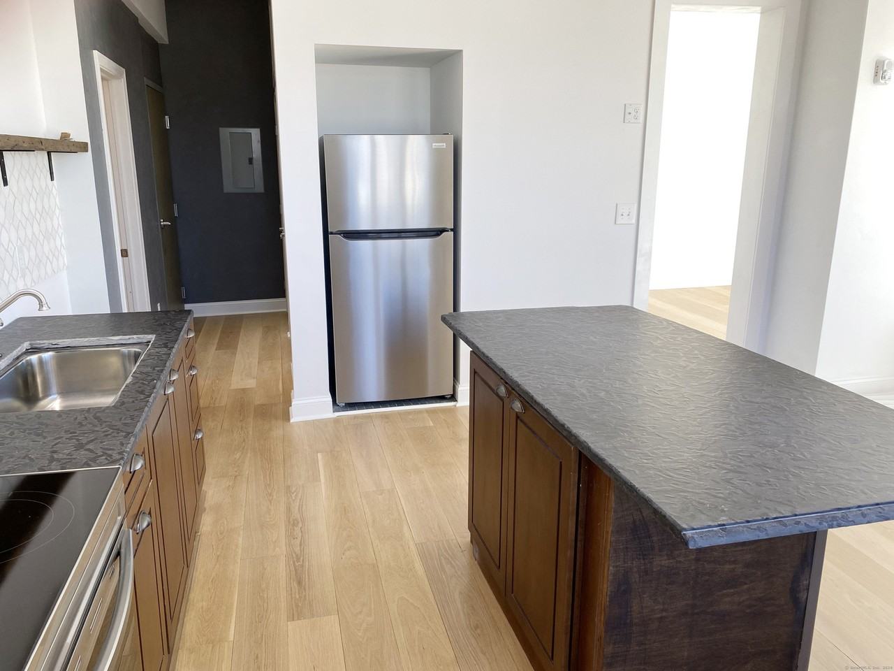 15 River St #2B - Photo 4 of 13