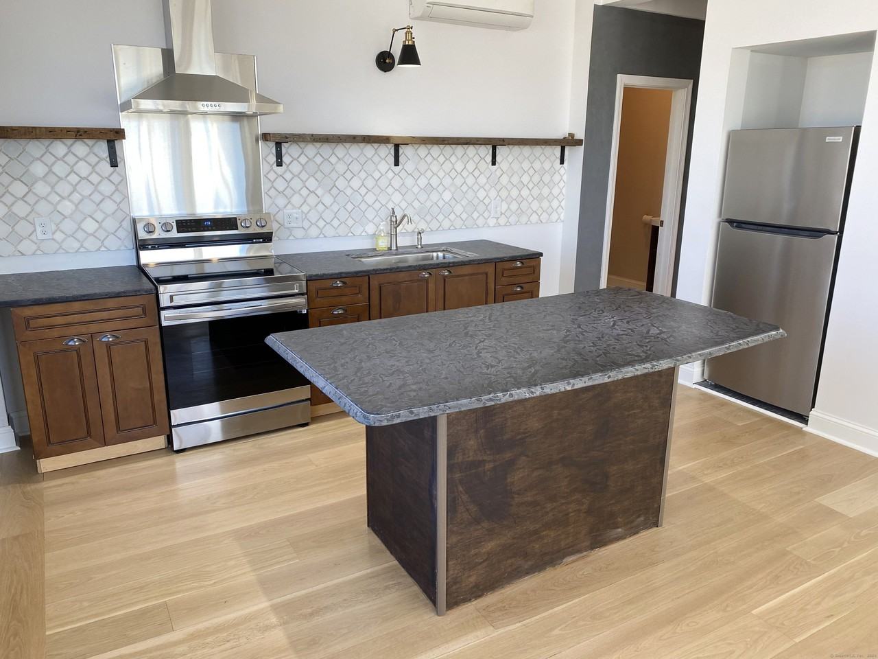 15 River St #2B - Photo 5 of 13