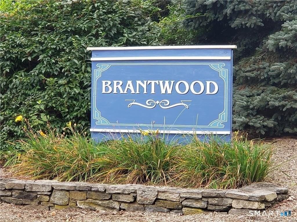 10 Brantwood Dr #10 - Photo 2 of 15