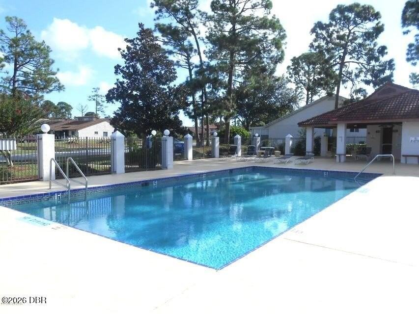 3561 Forest Branch Dr #E - Photo 4 of 41