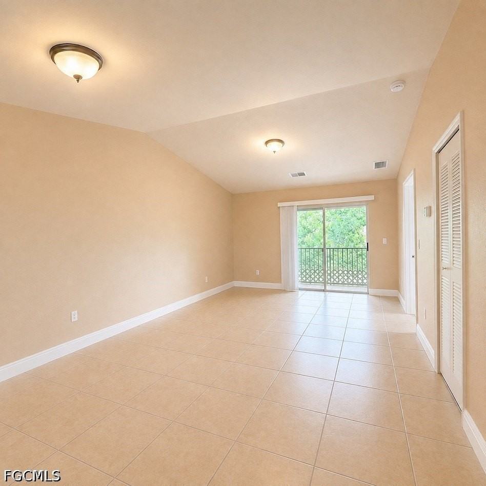 4120 Skyline Blvd #6 - Photo 6 of 17
