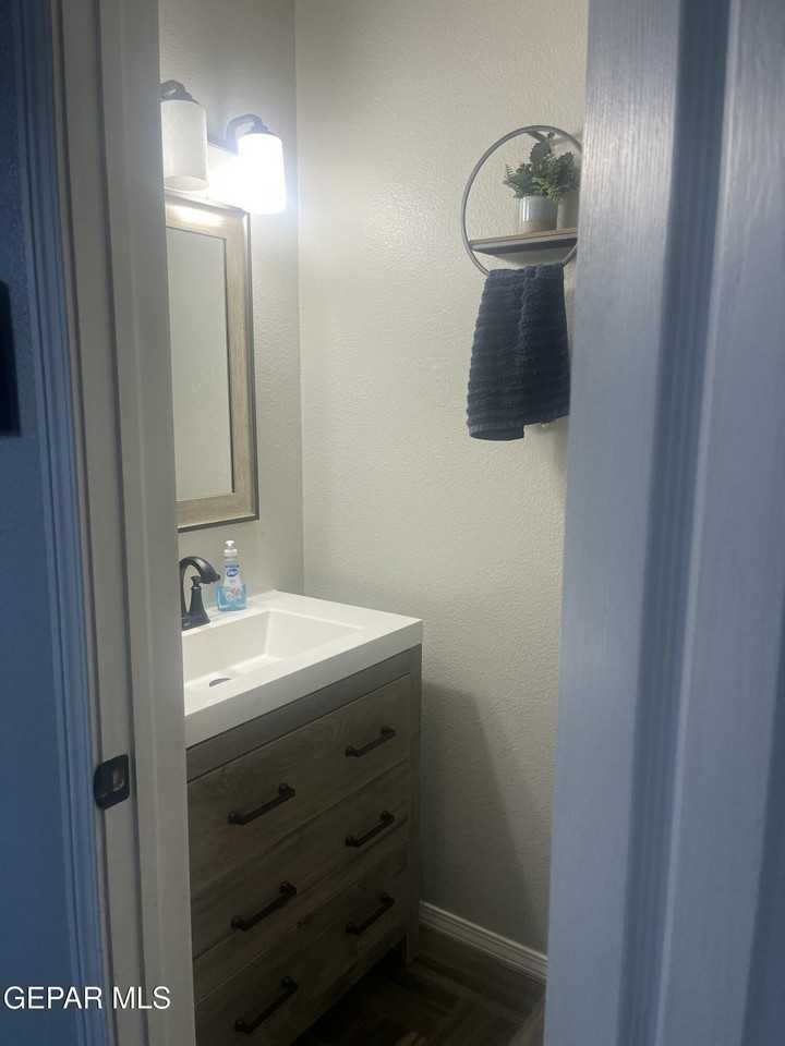 809 Desert Moon Dr - Photo 7 of 17