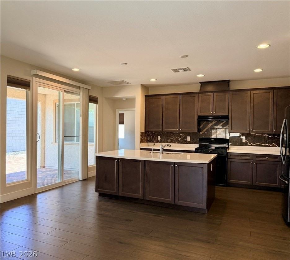 1546 Bryce Canyon St - Photo 2 of 23